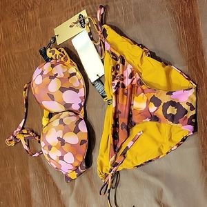 A. Che' Halter Hipster Floral Leopard Print Bikini, L - Top is 34C - NWT